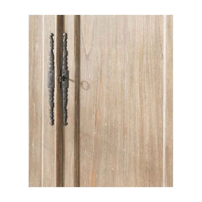 Le Confesseur Silencieux — French Provincial Carved Wardrobe