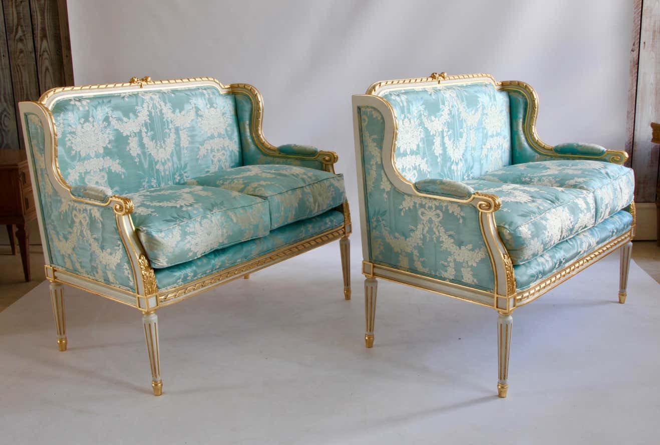 The Azure Majesty Twin Benches by Sidqa