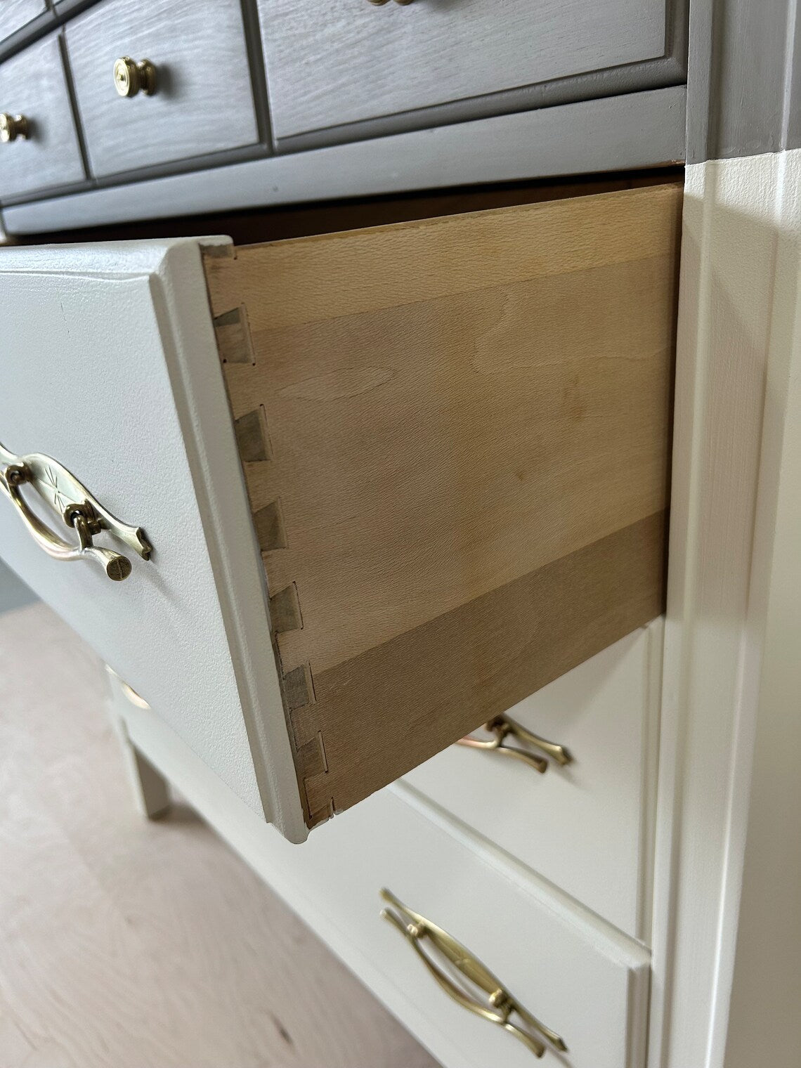 The Sable Cream Chest