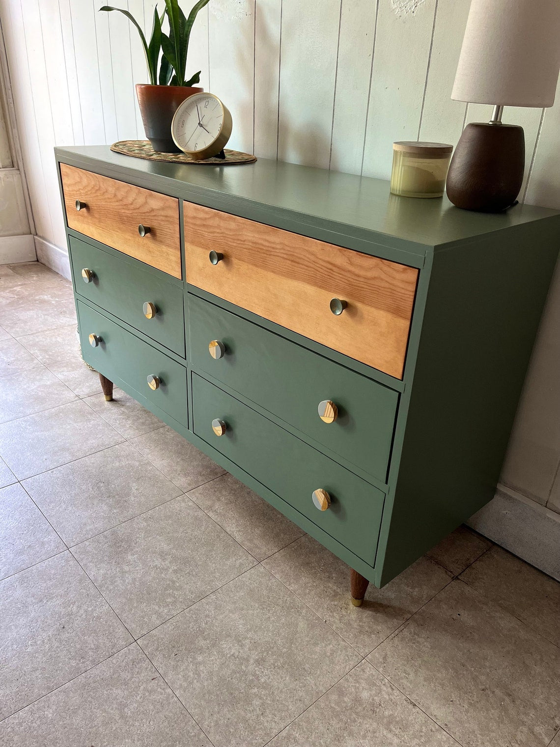 The Juniper Grove Dresser