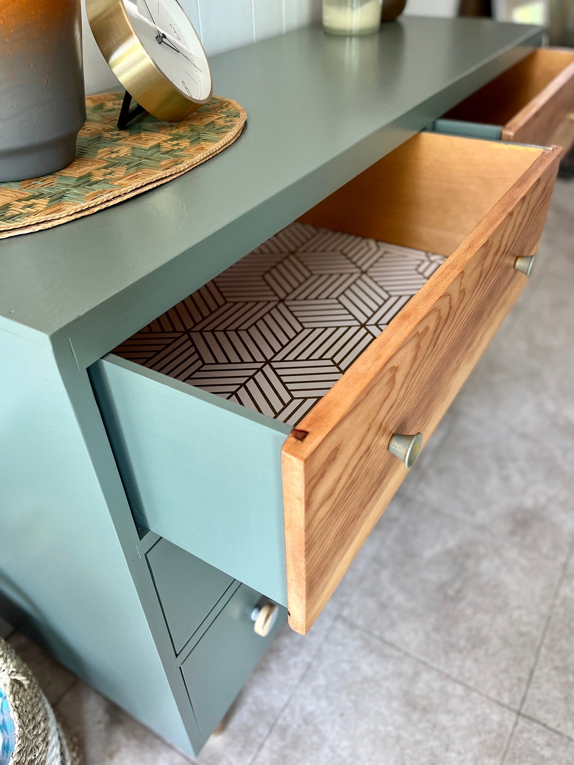 The Juniper Grove Dresser