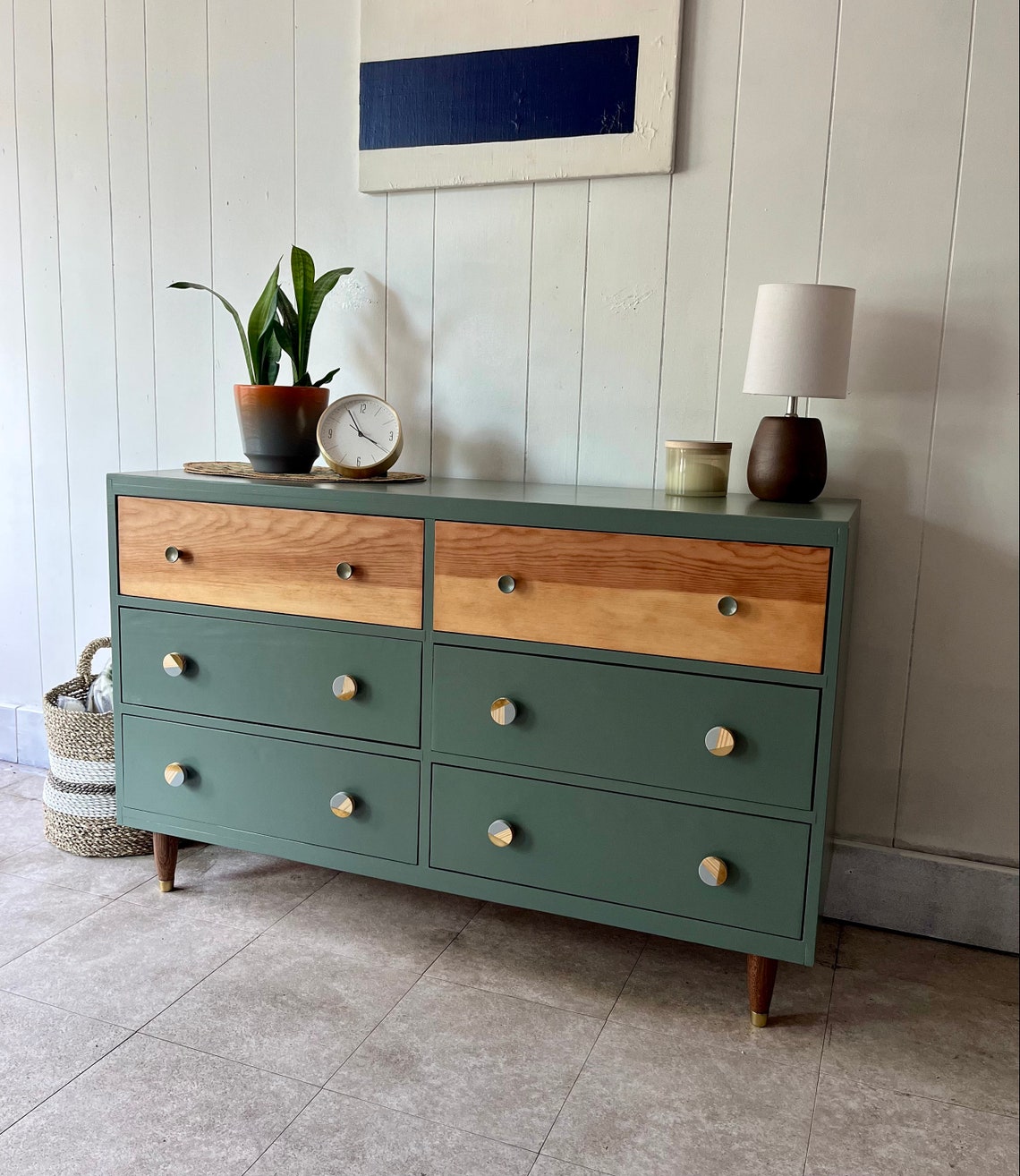 The Juniper Grove Dresser