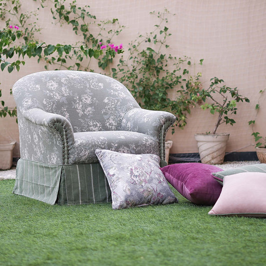 Averinne — Traditional Floral Upholstered Accent Chair