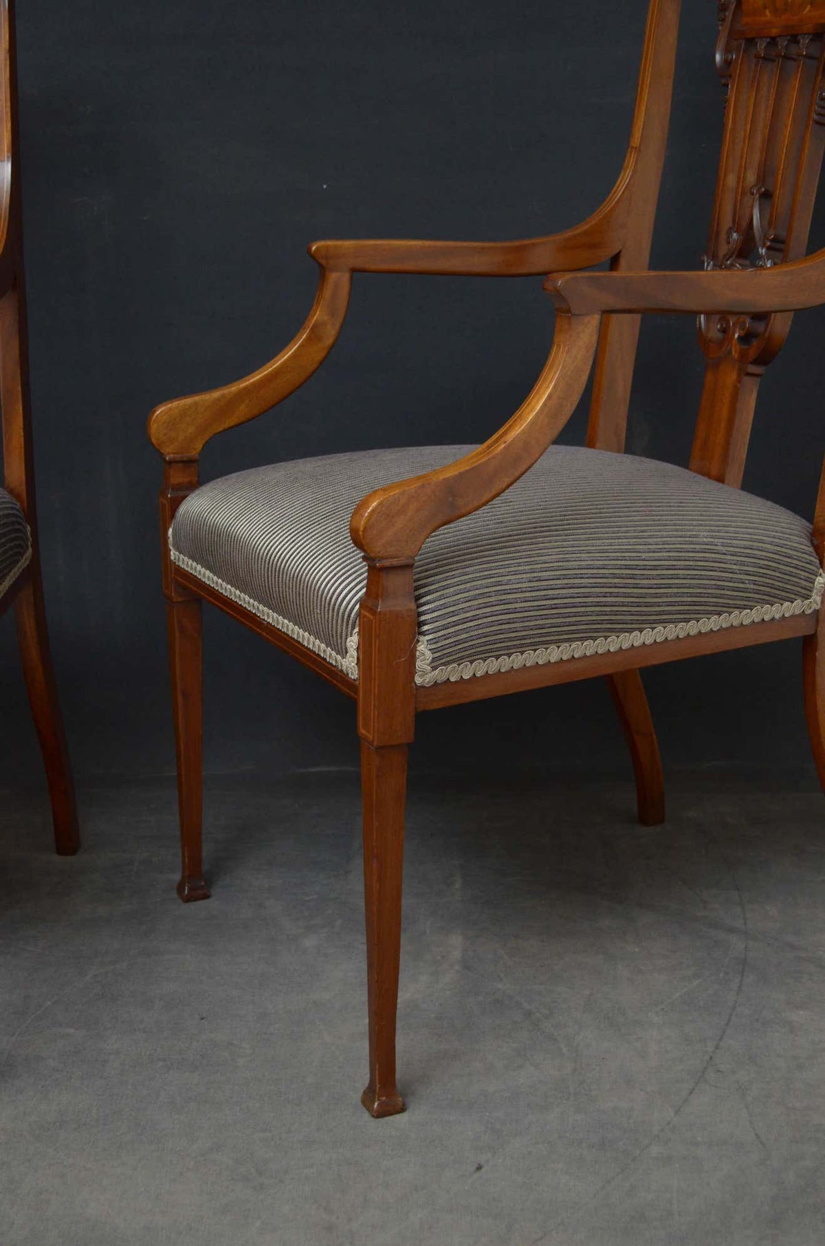 D'Armoire — Neoclassical Lyre-Back Dining Chair