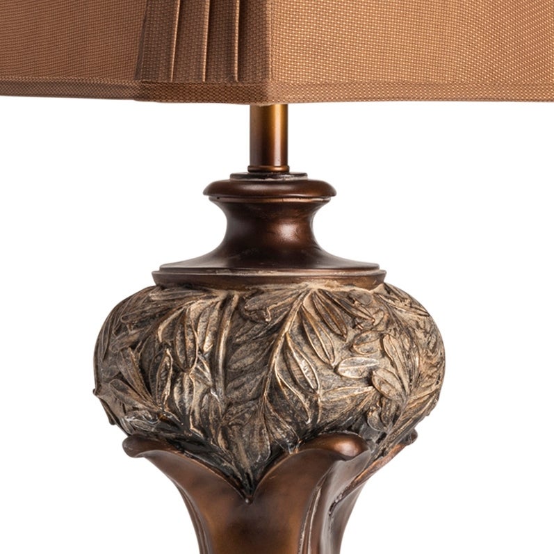 La Flamme d’Or — Traditional Acanthus Carved Table Lamp