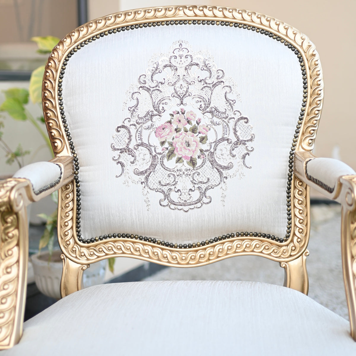 Éveloré — Traditional Cream Upholstered Carved Armchair