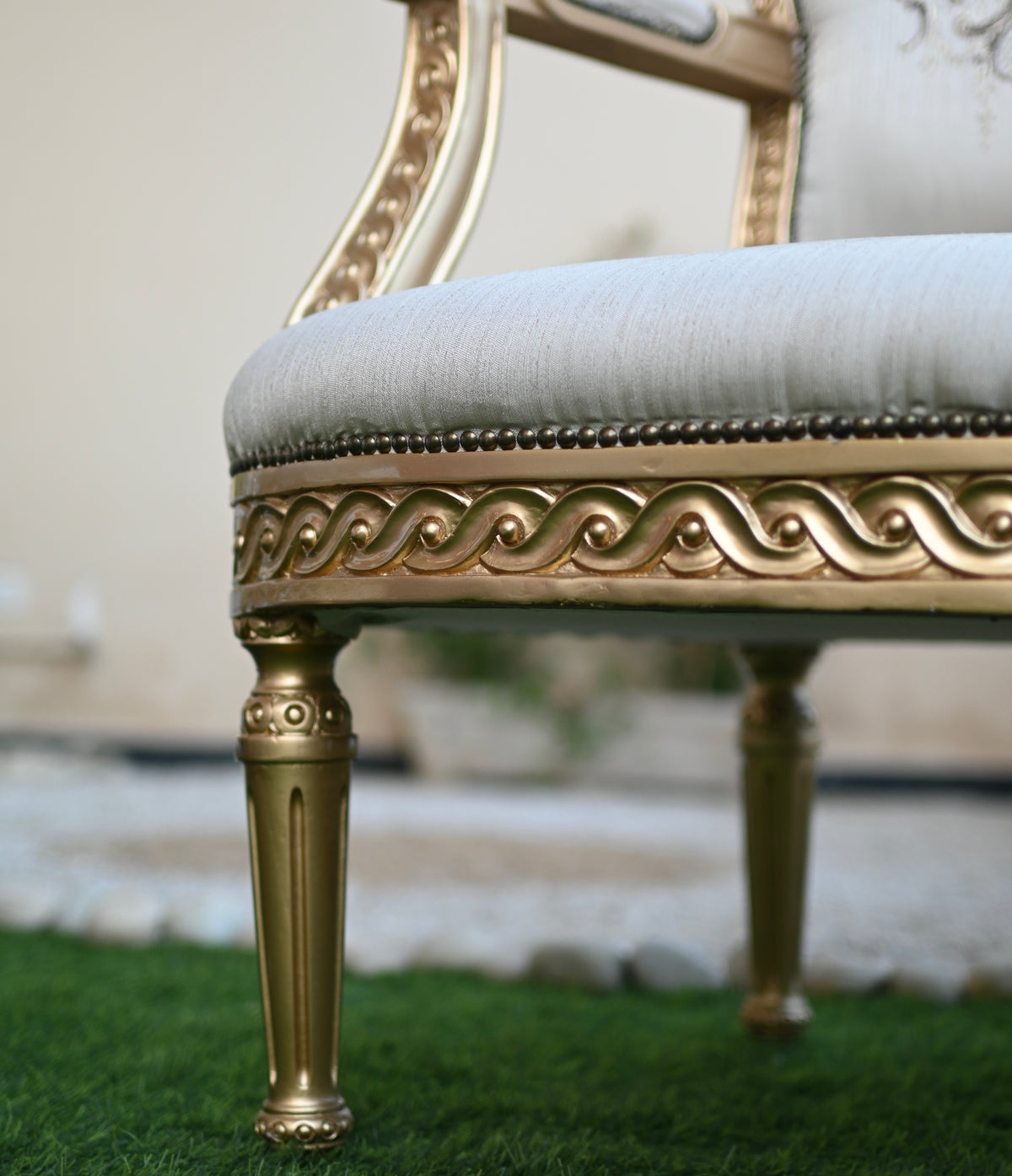 Éveloré — Traditional Cream Upholstered Carved Armchair