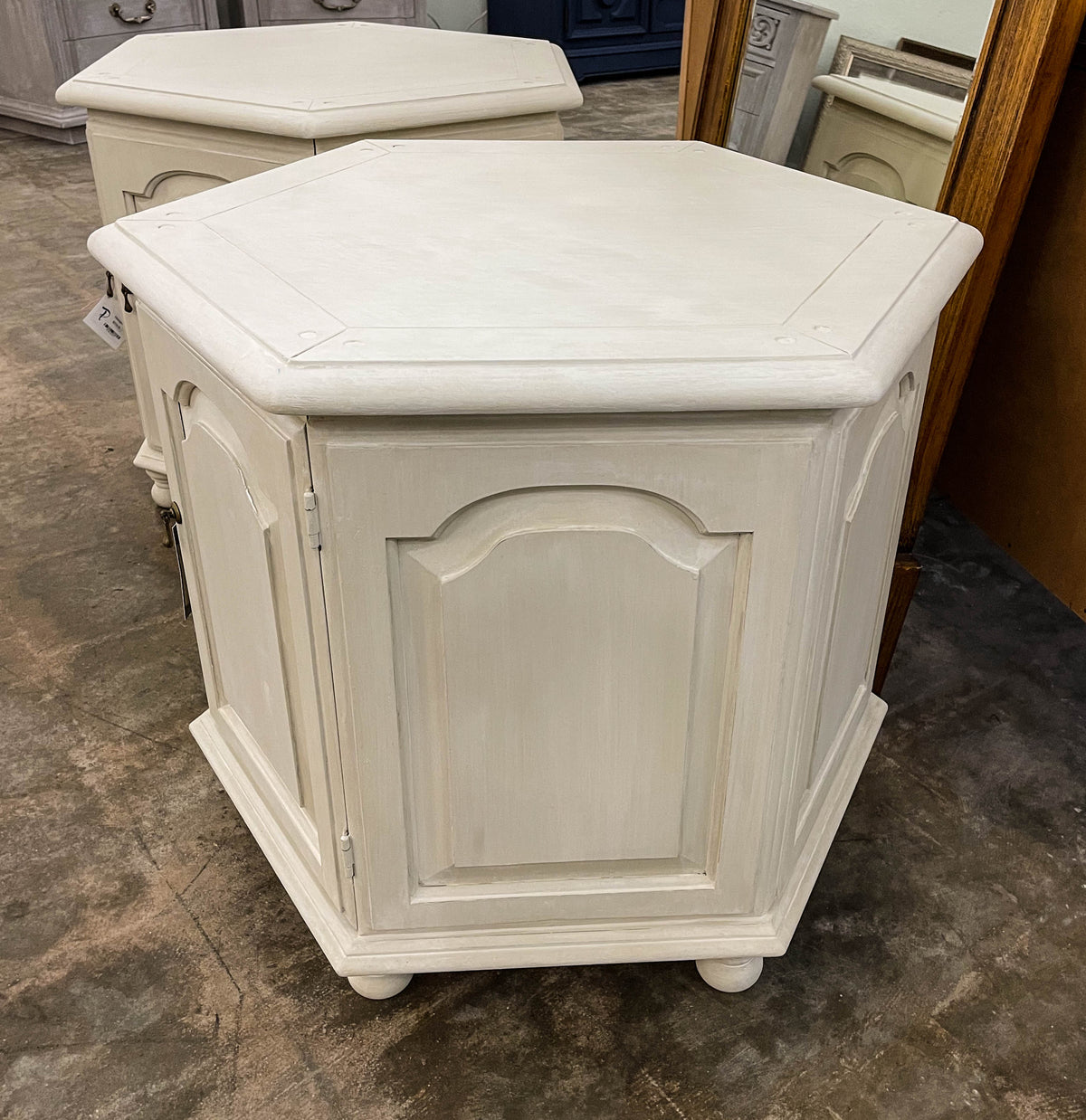 Hexelune — French Provincial White Bedside Cabinet