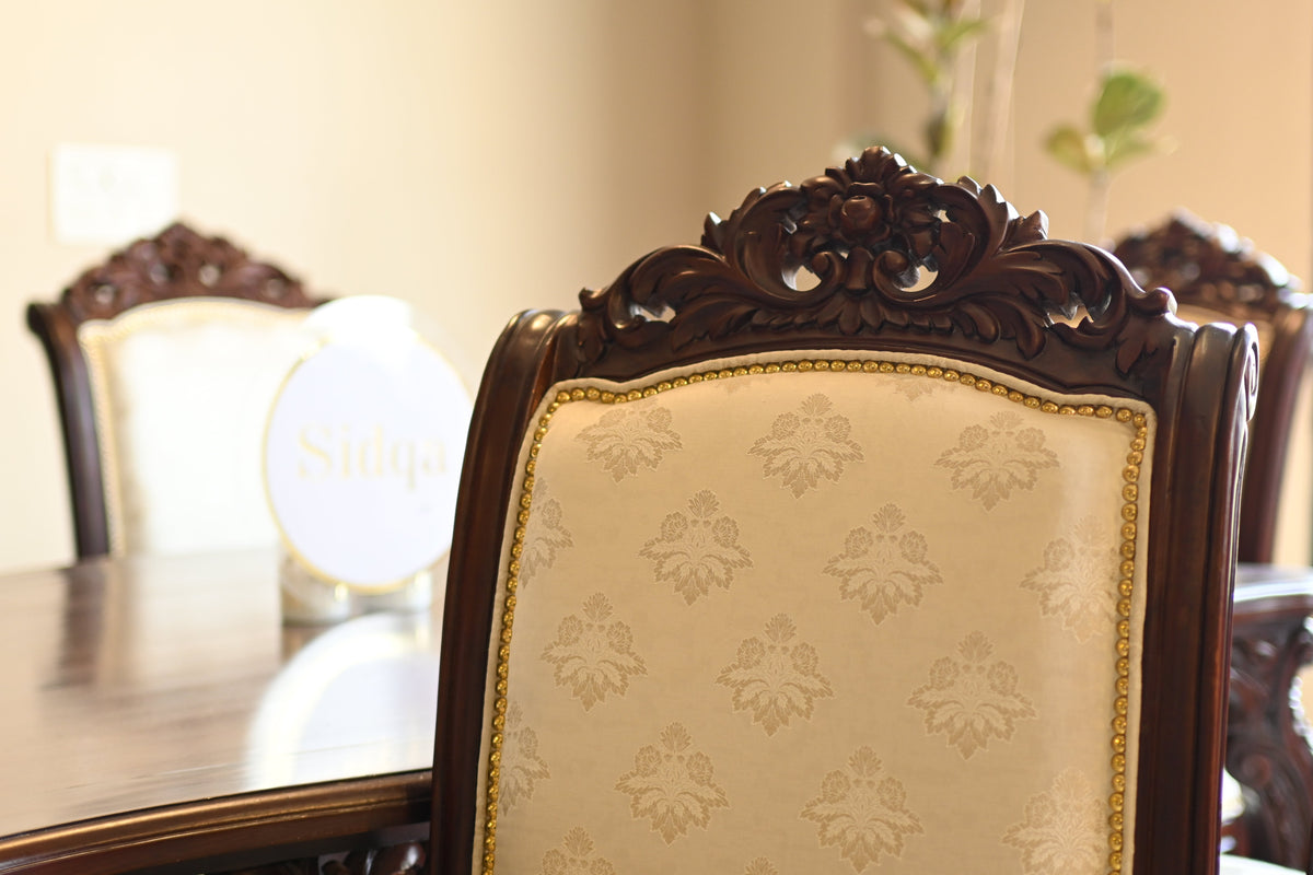 L’Heure du Roi — French Carved Dining Collection