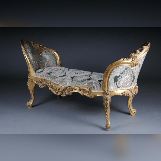 Épine de Lune — French Rococo Gilded Carved Chaise