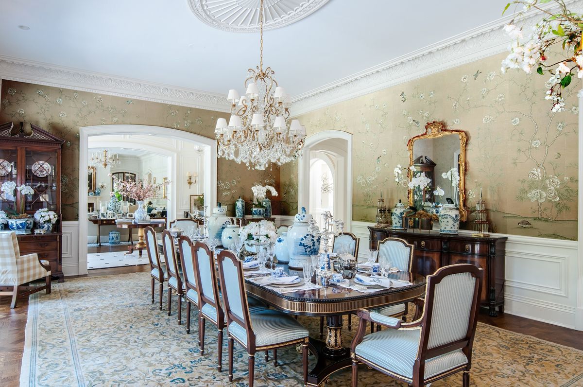 Lunet d’Artois — French Neoclassical Dining Collection