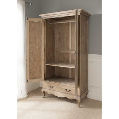 Le Confesseur Silencieux — French Provincial Carved Wardrobe