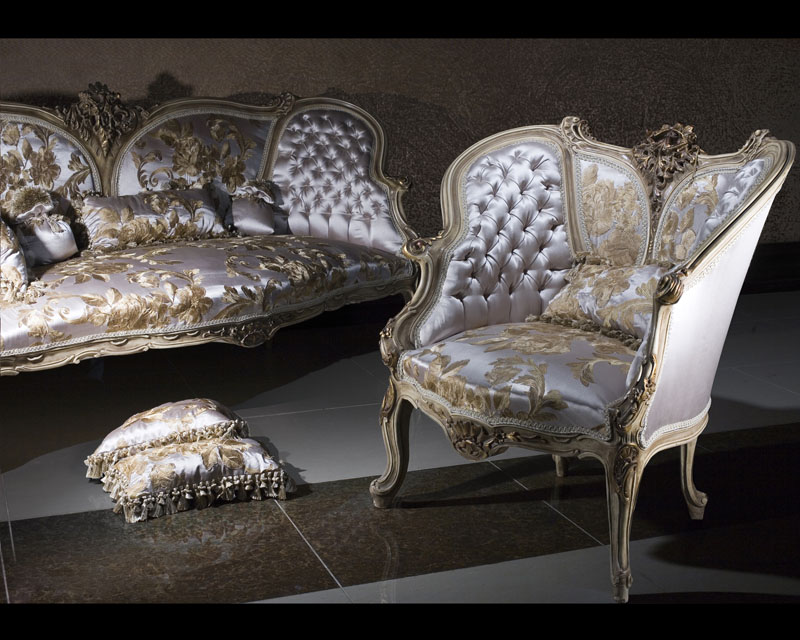 Ivresse d’Or — Handcrafted Teak Louis XV-Inspired Gilded Sofa & Armchair Set