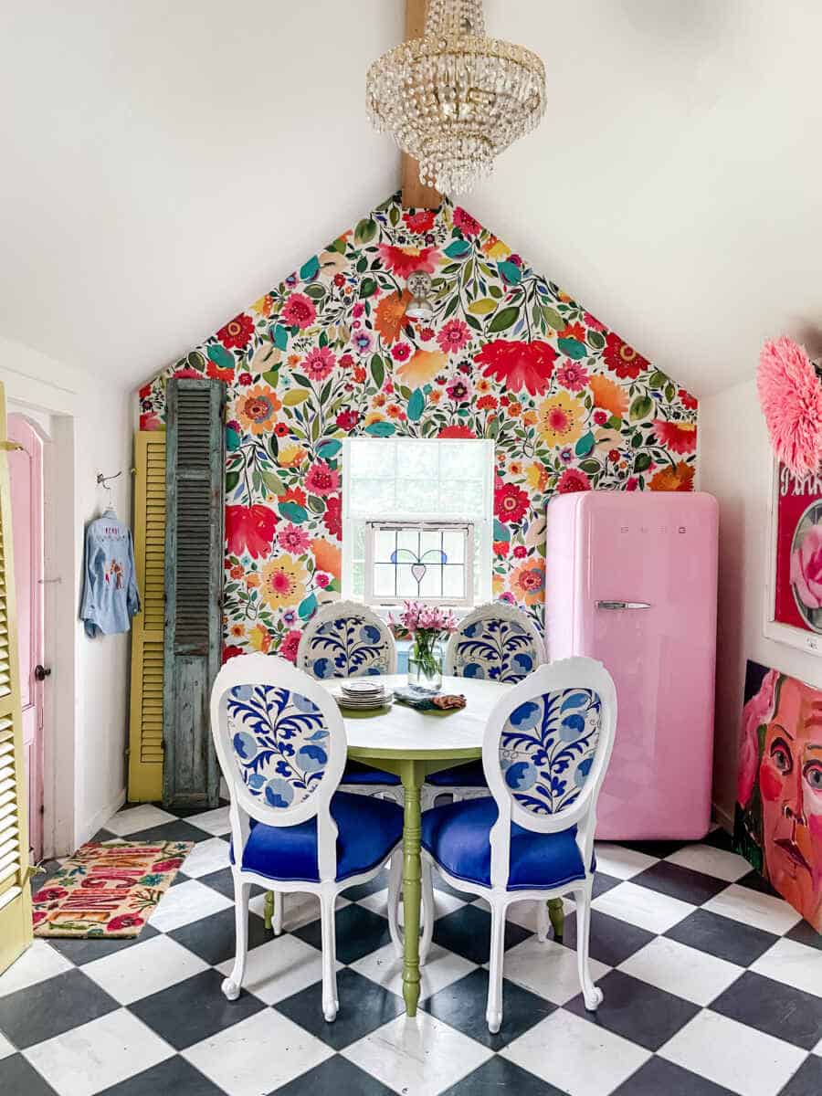 Étoile Blanche — Painted Floral Dining Collection